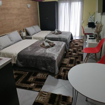 G M 1 Rooms Kentro In The Heart Of The City Лариса Екстер'єр фото